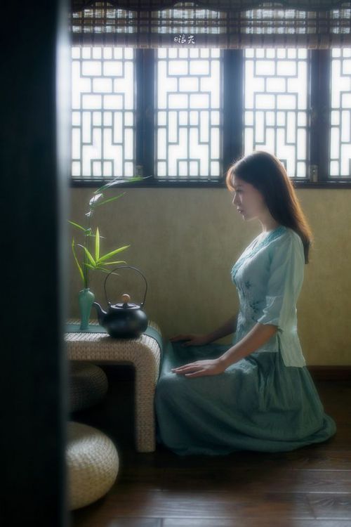 中国女排比赛现场出现感人标语,适合中国女排的文案